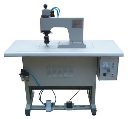 machine gravante en refief ultrasonique de course de 0-3mm avec la vitesse 100-200pcs/Min
